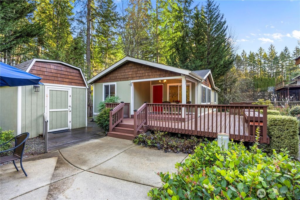 Photo of 920 E Mason Lake Drive E, Grapeview, WA 98546 (MLS # 2472032)