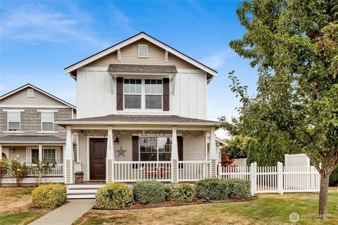 Photo of 1115 Ash Street, Lynden, WA 98264 (MLS # 2583609)