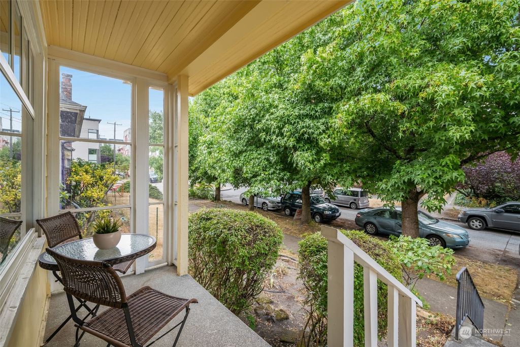 Photo of 6217 9th Avenue NE, Seattle, WA 98115 (MLS # 2146481)