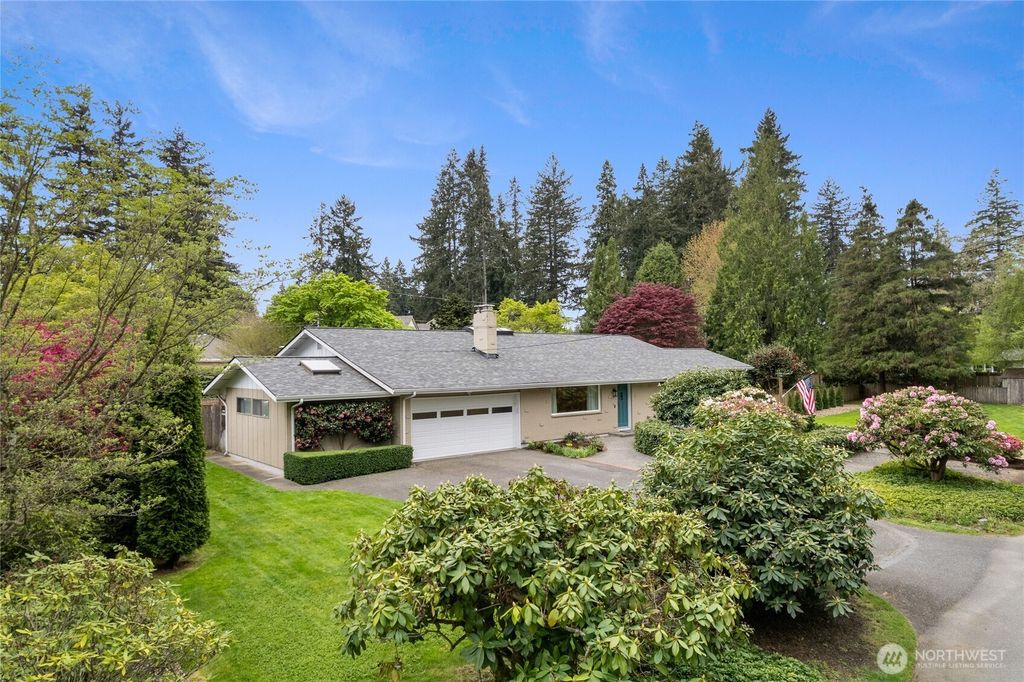 Photo of 11927 Nyanza Road SW, Lakewood, WA 98499 (MLS # 2510387)