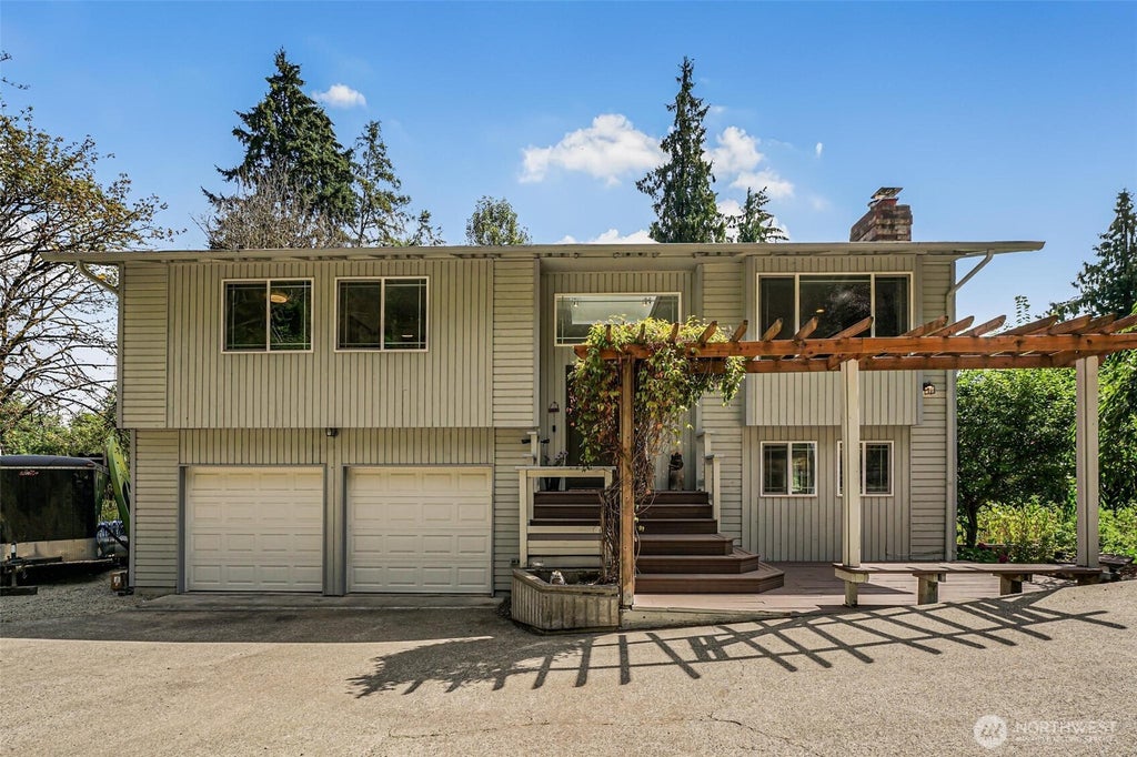 Photo of 317 68th Avenue E, Tacoma, WA 98424 (MLS # 2568968)