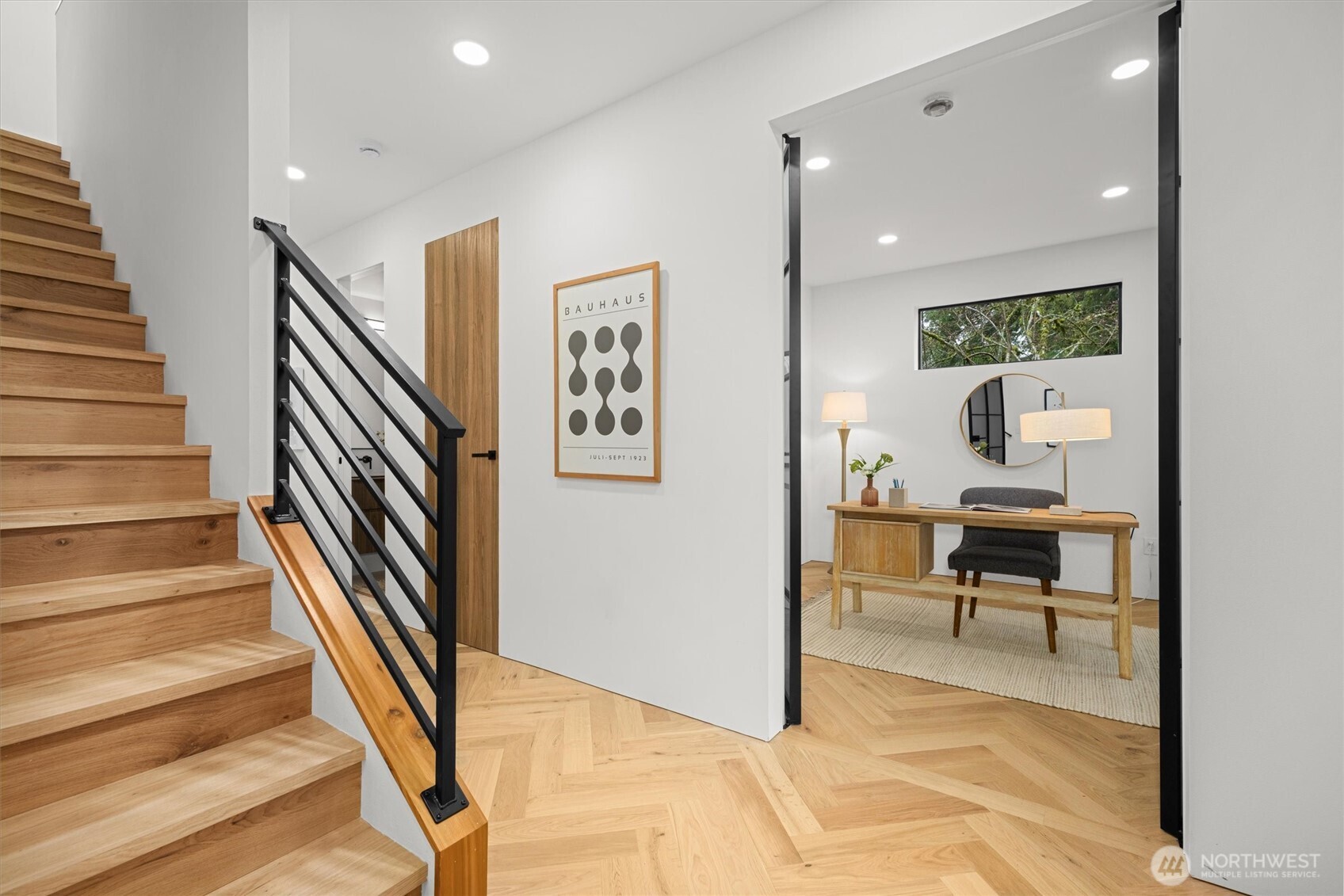 10733 17th Avenue NE