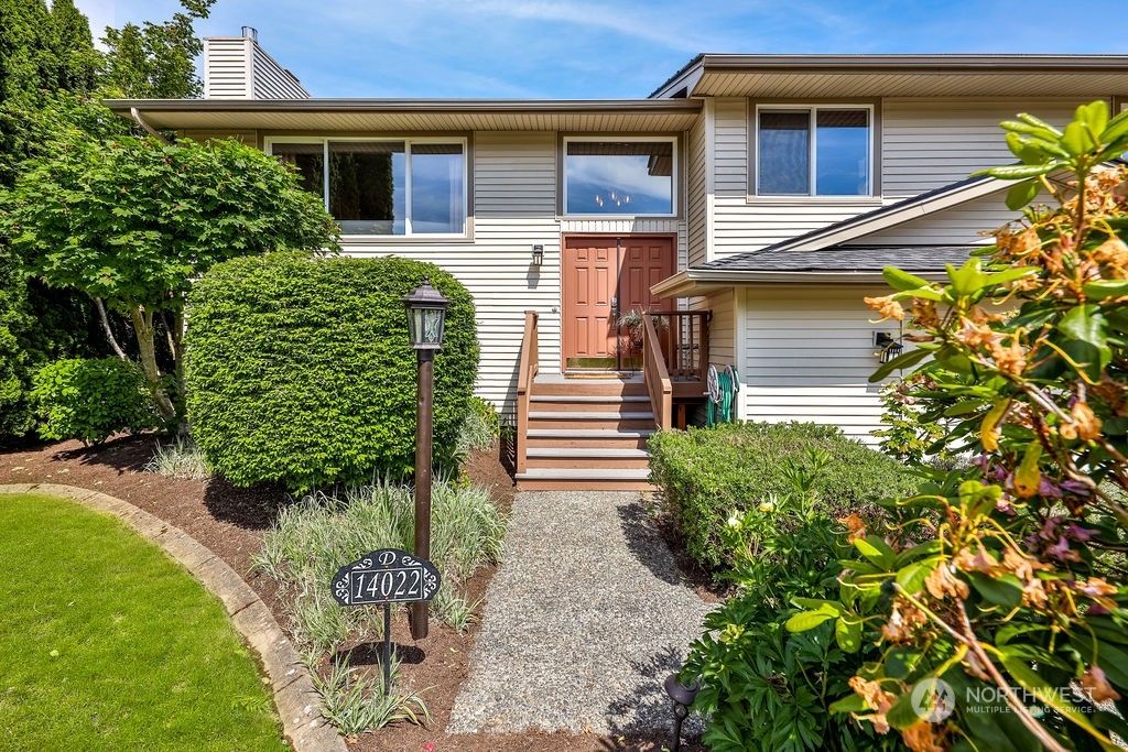 Photo of 14022 81st Place NE, Kirkland, WA 98034 (MLS # 2125880)