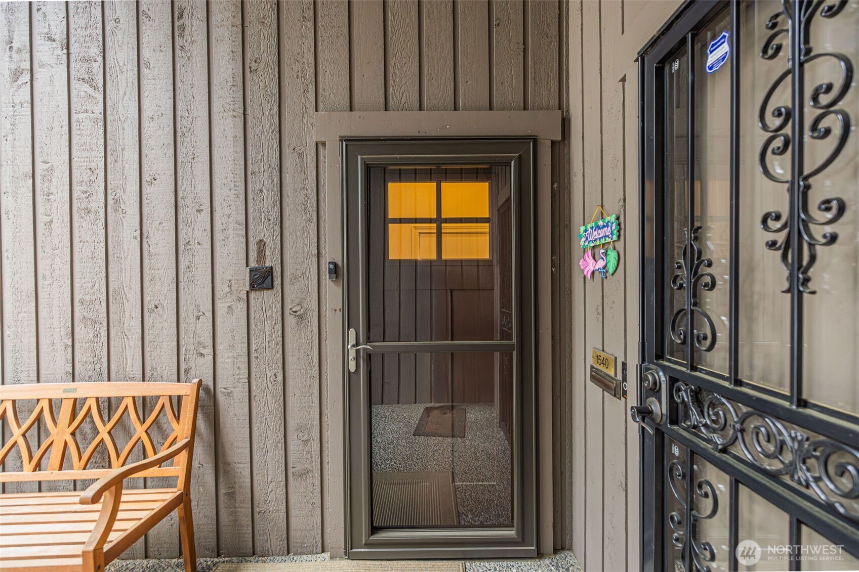 1542 NE 140th Street E6
