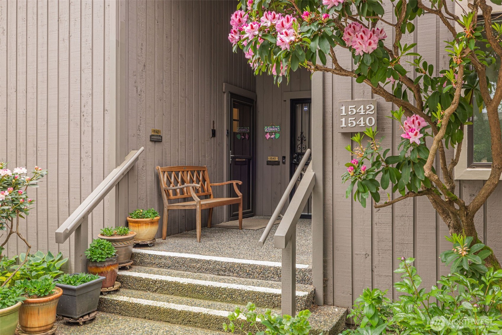 1542 NE 140th Street E6