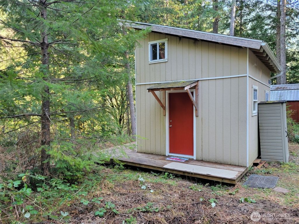 Photo of 7997 Acorn Lane, Marblemount, WA 98267 (MLS # 2504072)