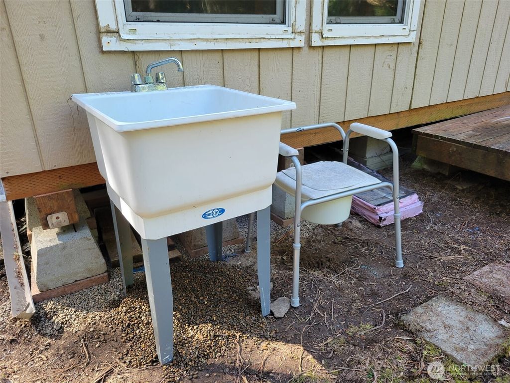 Photo of 7997 Acorn Lane, Marblemount, WA 98267 (MLS # 2504072)