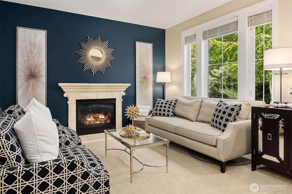 Photo of 1839 12th Avenue NE, Issaquah, WA 98029 (MLS # 2435363)
