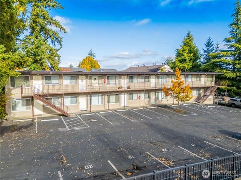 Photo of 936 N 198th Street, Shoreline, WA 98133 (MLS # 2573588)