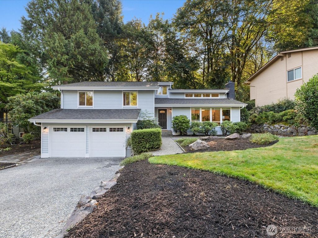 Photo of 3432 175th Avenue NE, Redmond, WA 98052 (MLS # 2437917)