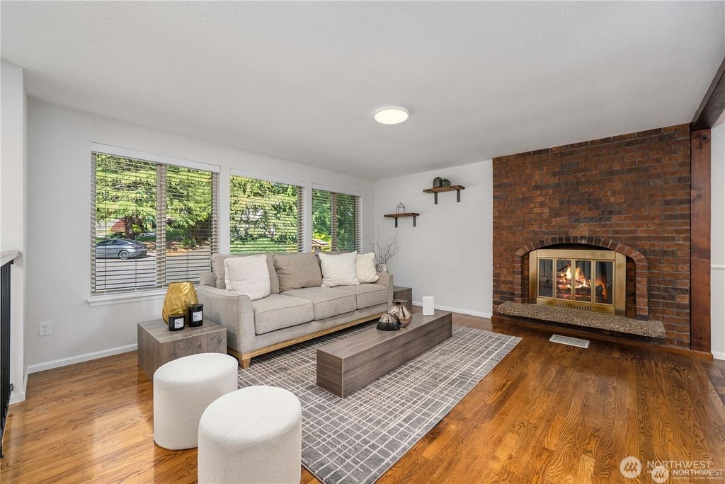 Photo of 20873 2nd Place SW, Normandy Park, WA 98166 (MLS # 2396157)