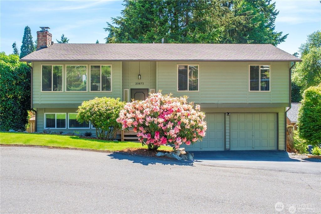 Photo of 20873 2nd Place SW, Normandy Park, WA 98166 (MLS # 2396157)