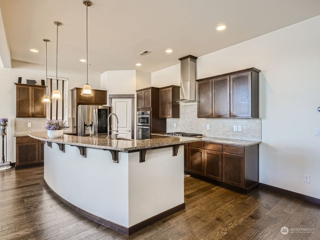 Photo of 16945 NE 84th Court, Redmond, WA 98052 (MLS # 2151274)