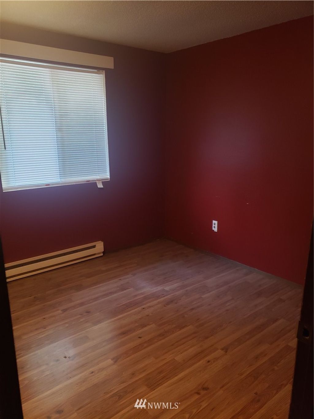 Photo of 515 NE 183rd Court, Shoreline, WA 98155 (MLS # 1776483)