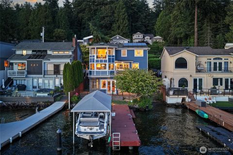 Photo of 13133 Holmes Point Drive NE, Kirkland, WA 98034 (MLS # 2543043)