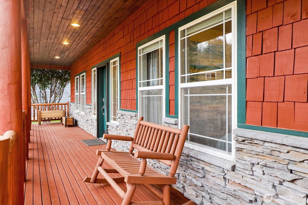 Photo of 222 Jerome Street, Bellingham, WA 98229 (MLS # 2464724)