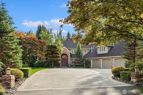 Photo of 13205 NE 61st Street, Kirkland, WA 98033 (MLS # 2445582)