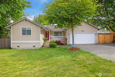 Photo of 4105 Lincoln Way, Lynnwood, WA 98087 (MLS # 2436265)