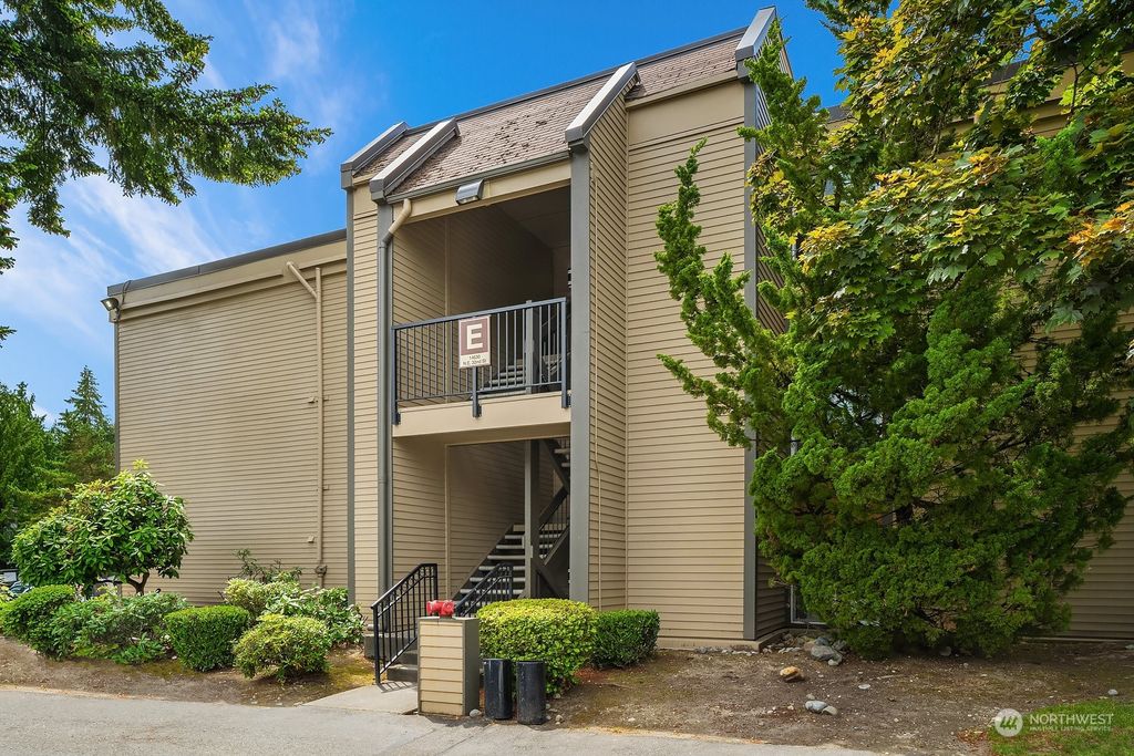 Photo of 14630 NE 32nd Street #E18, Bellevue, WA 98007 (MLS # 2315685)
