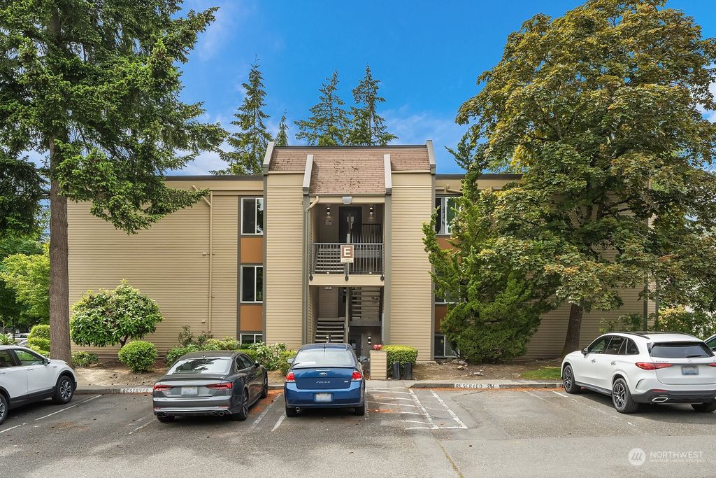 Photo of 14630 NE 32nd Street #E18, Bellevue, WA 98007 (MLS # 2315685)