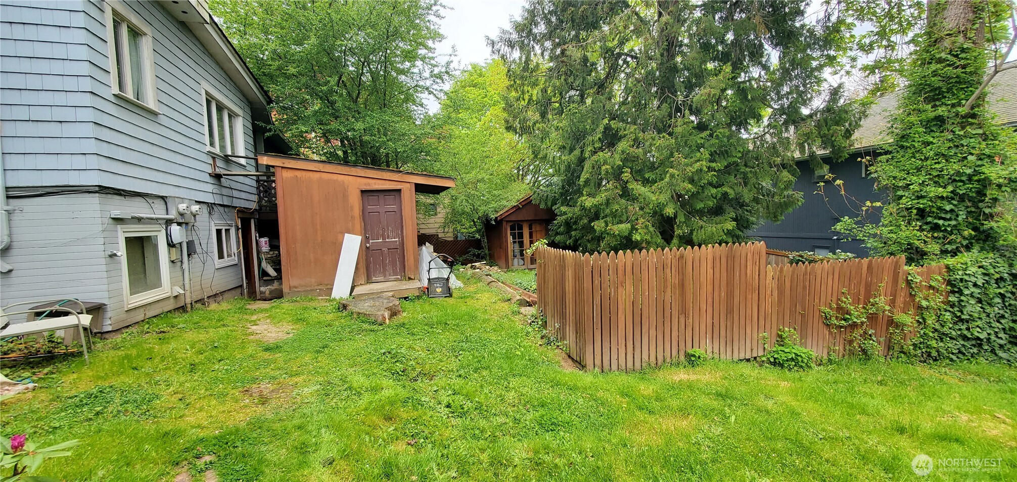 3004 E Yesler Way