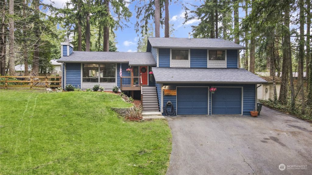 Photo of 25210 SE Issaquah-Beaver Lake Road, Sammamish, WA 98075 (MLS # 2048008)