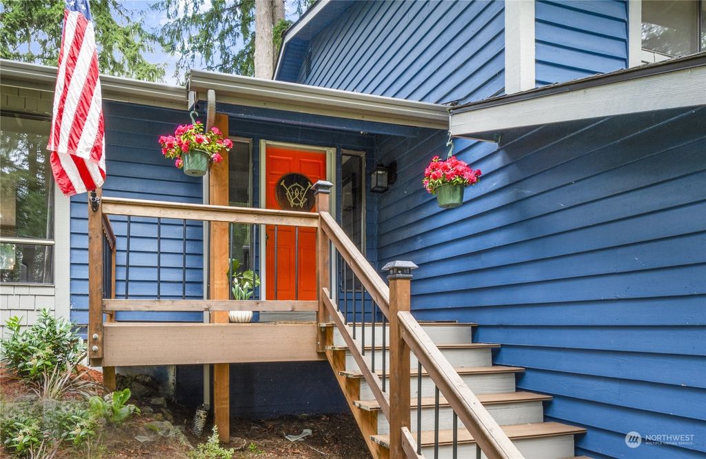 Photo of 25210 SE Issaquah-Beaver Lake Road, Sammamish, WA 98075 (MLS # 2048008)