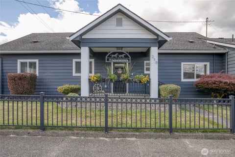 Photo of 218 B Street, Cosmopolis, WA 98537 (MLS # 2579242)
