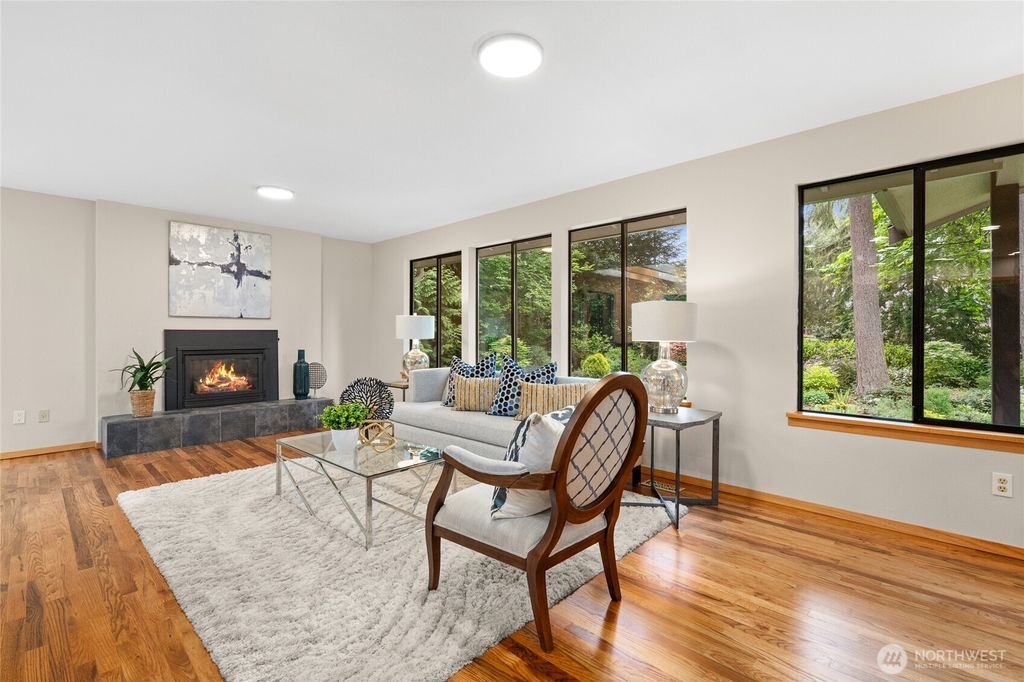 Photo of 16113 161st Avenue NE, Woodinville, WA 98072 (MLS # 2405319)