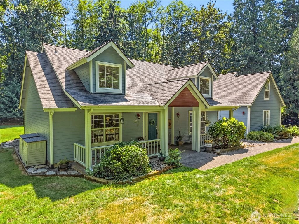 Photo of 3412 Quail Creek Ln LN NE, Olympia, WA 98516 (MLS # 2545743)