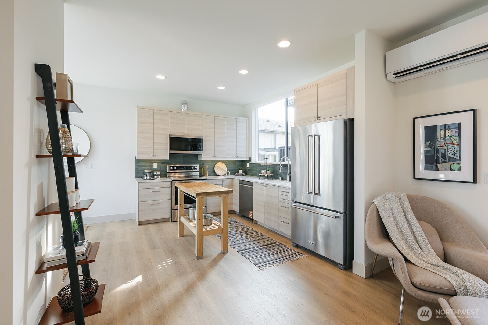 3003 S Dakota Street 1