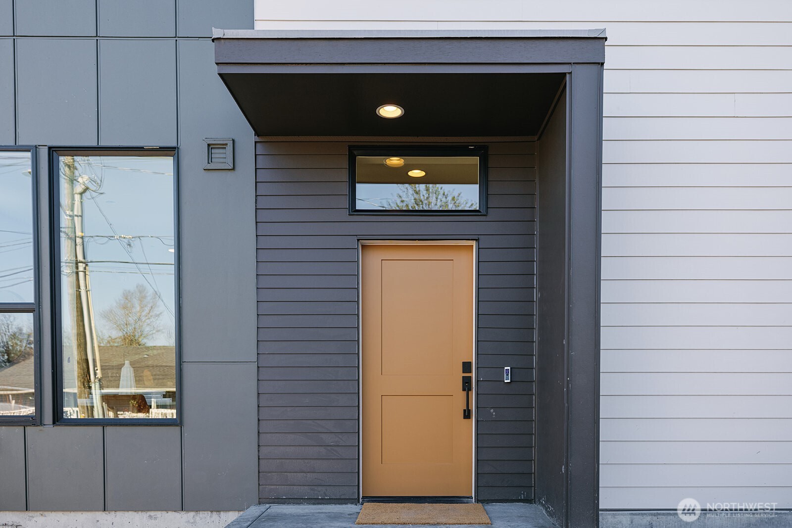 3003 S Dakota Street 1