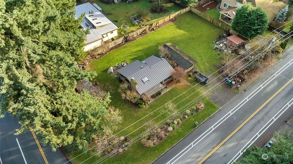 Photo of 11058 116th Avenue NE, Kirkland, WA 98033 (MLS # 2187165)