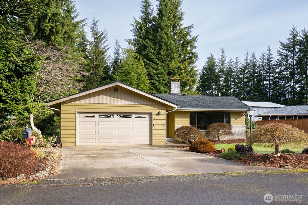 Photo of 7210 Bryrwood Drive, Aberdeen, WA 98520 (MLS # 2492277)