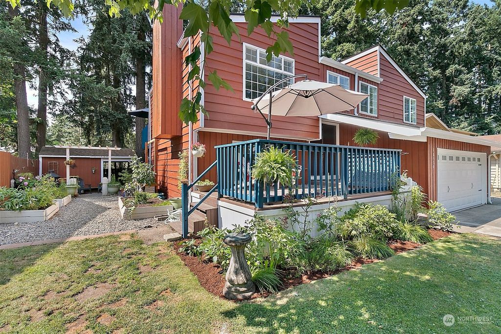 Photo of 18520 SE 263rd Street, Covington, WA 98042 (MLS # 2136639)