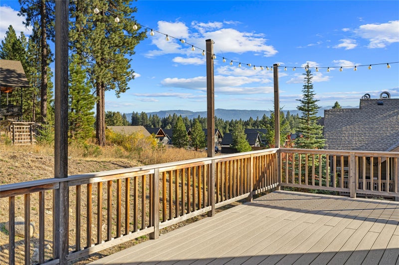 130 Flagstone Lane