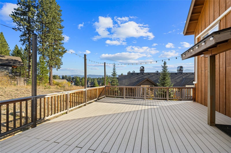130 Flagstone Lane
