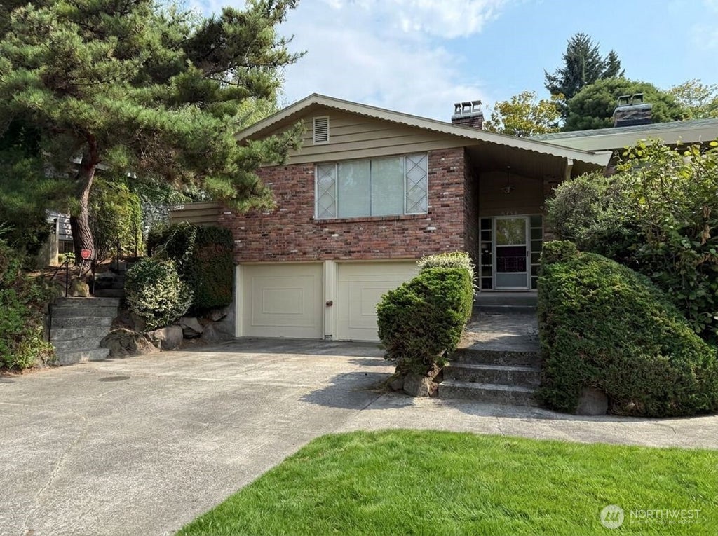 Photo of 5208 Sand Point Way NE, Seattle, WA 98105 (MLS # 2561695)