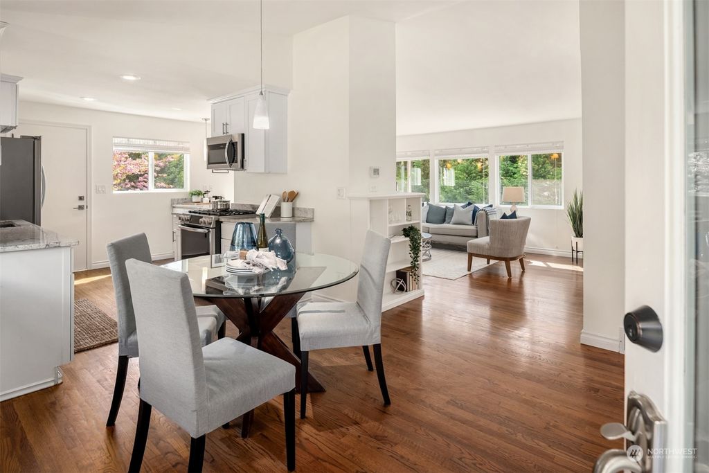 Photo of 1121 107th Avenue SE, Bellevue, WA 98004 (MLS # 2227255)