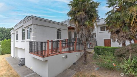 Photo of Bellevue, WA 98005 (MLS # 2352628)