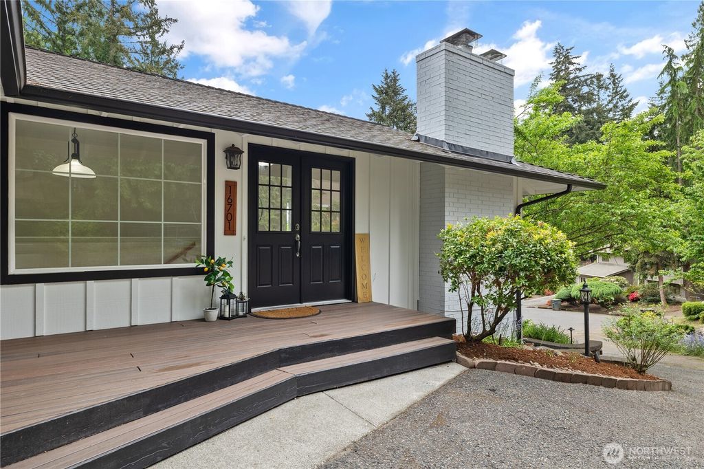 Photo of 16701 SE 23rd Place, Bellevue, WA 98008 (MLS # 2518405)