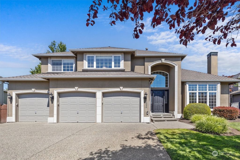 Photo of 26632 SE 15th Street, Sammamish, WA 98075 (MLS # 2262604)