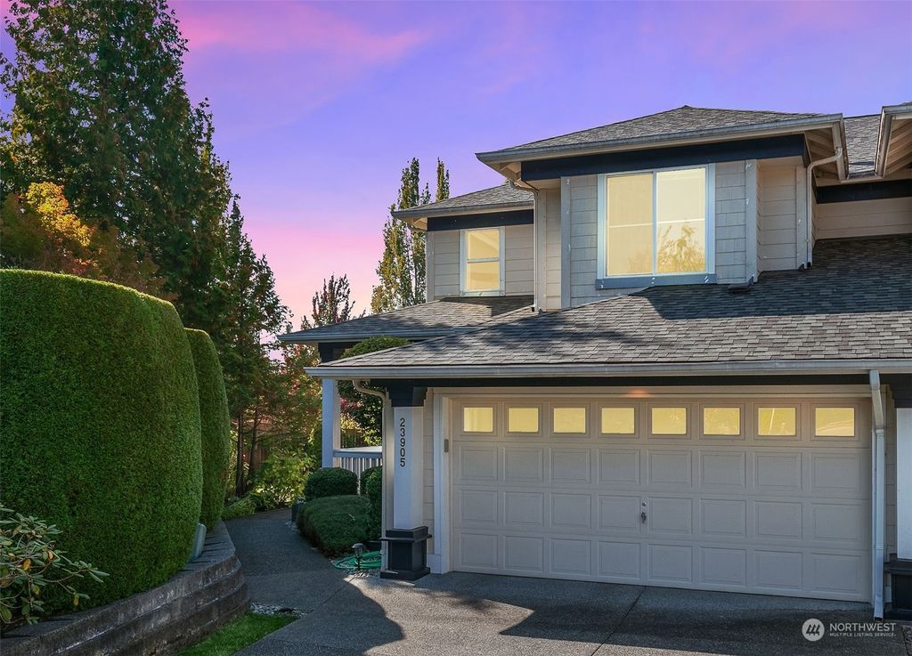 Photo of 23905 SE 7th Lane, Sammamish, WA 98074 (MLS # 2002105)