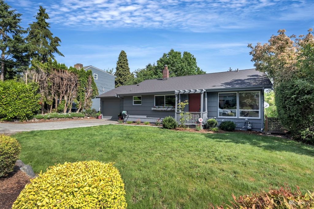 Photo of 3530 NE 94th Street, Seattle, WA 98115 (MLS # 1978959)