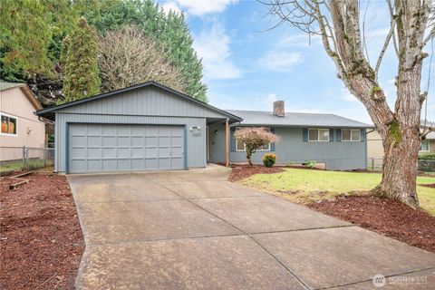 Photo of 10207 NE 43rd Avenue, Vancouver, WA 98686 (MLS # 2459951)