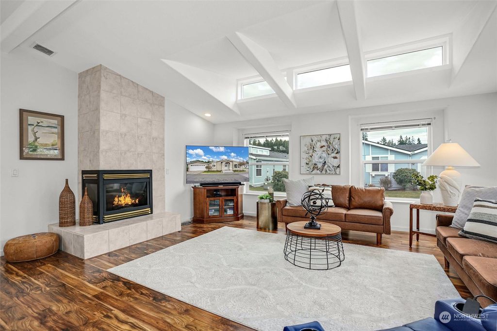 Photo of 24070 223rd Lane SE, Maple Valley, WA 98038 (MLS # 2191046)