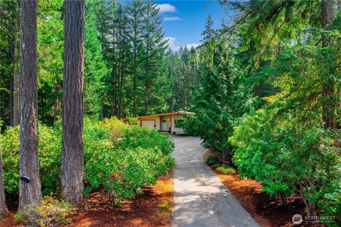 91 E Jack Pine Lane Union WA 98592