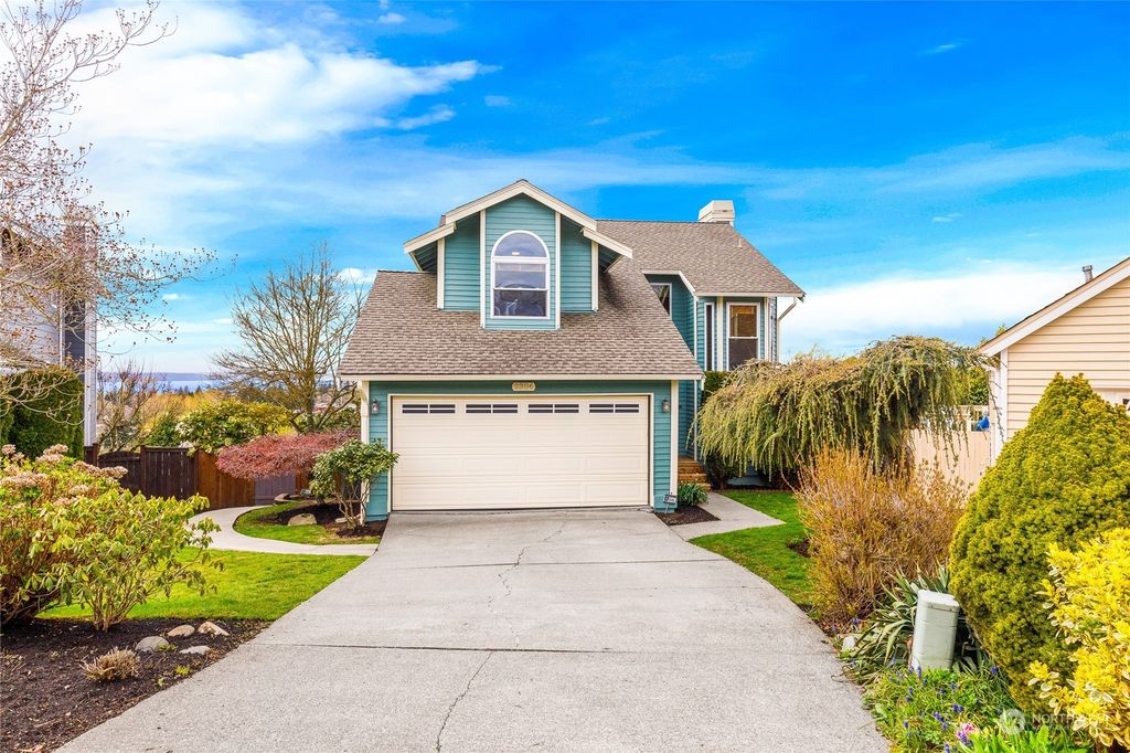 Photo of 2306 S 278th Court, Federal Way, WA 98003 (MLS # 2216213)
