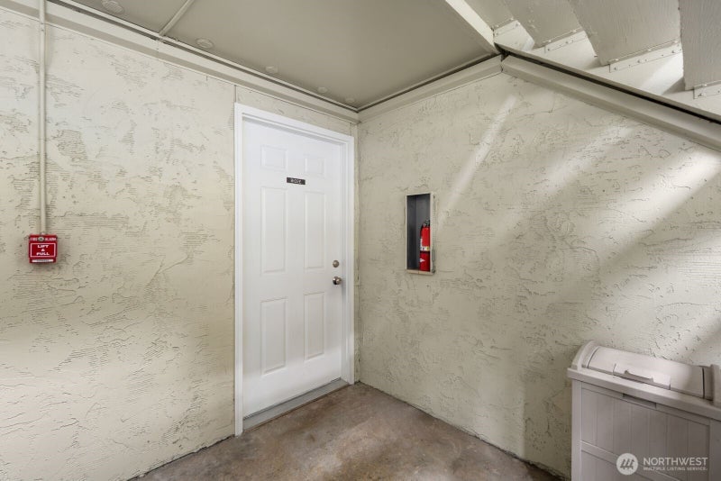 9494 Redmond Woodinville Road NE B102