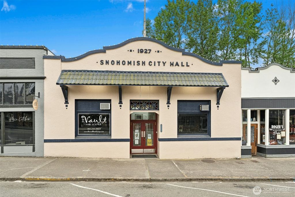 Photo of 1009 1st Street, Snohomish, WA 98290 (MLS # 2529645)